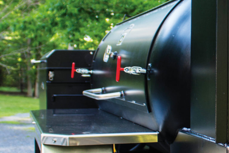 https://mdbbqservices.com/wp-content/uploads/2022/03/Meadow_Creek_TS250_Barbeque_Smoker_Trailer_Positive_Lock_Latches-768x512.jpg
