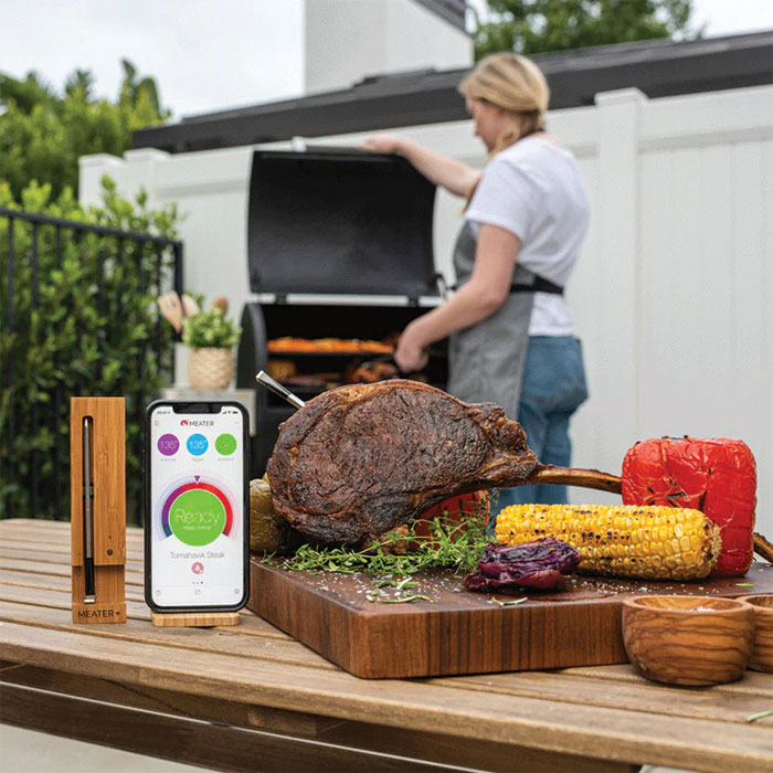 https://mdbbqservices.com/wp-content/uploads/2022/12/Meater_Plus_With_Bluetooth_Repeater_Premium_WiFi_Smart_Meat_Thermometer_05.jpg