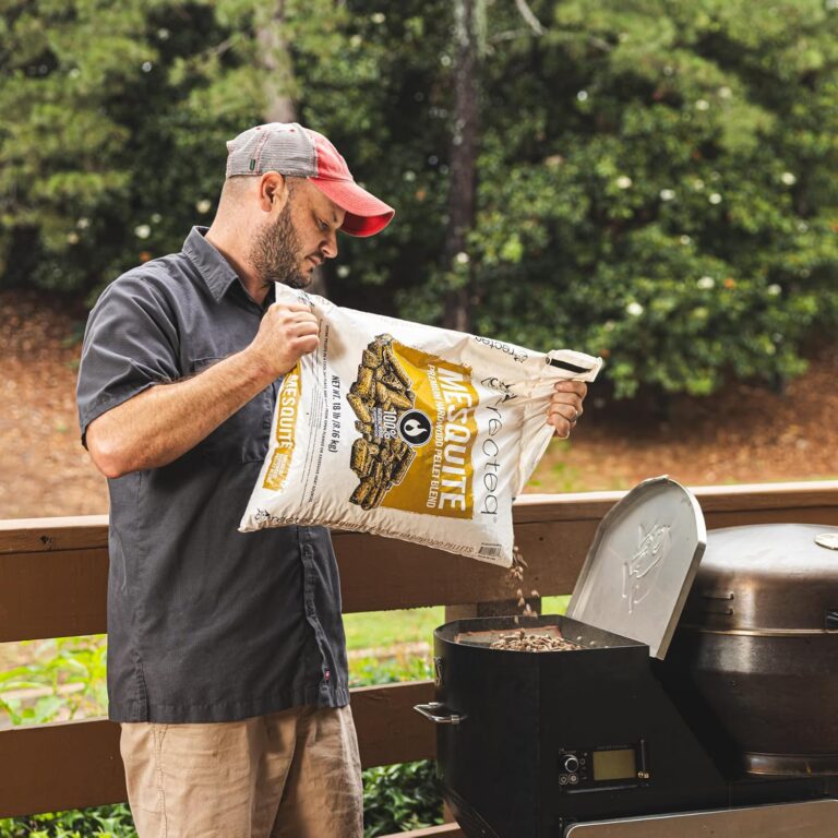 Recteq Mesquite Premium Hardwood Pellet Blend